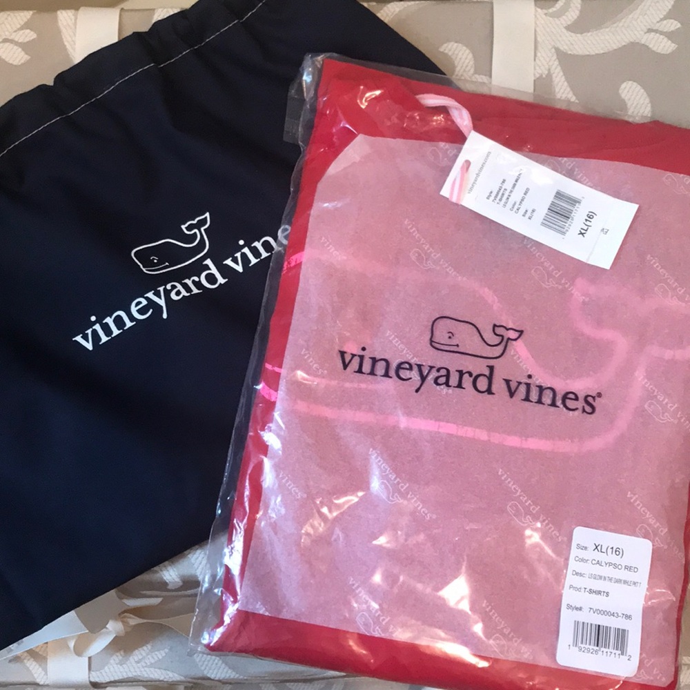 Vineyard vines glow in dark shirt youth xl